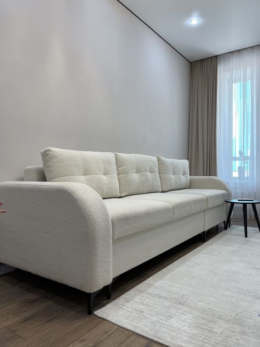 Трендовый диван букле/тедди