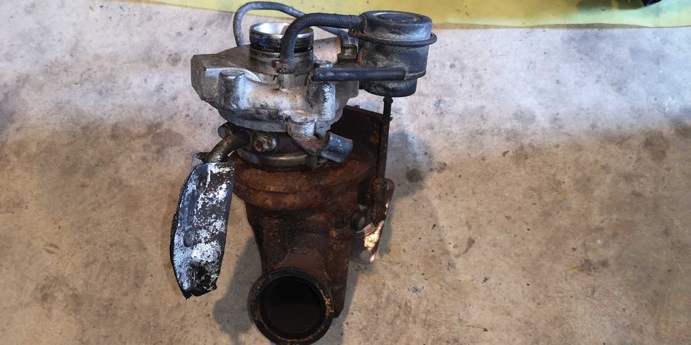 Turbină / Turbosuflantă 2.3 HPi / Multijet Euro 4 Iveco Daily / Fiat Ducato - Cod 504071260