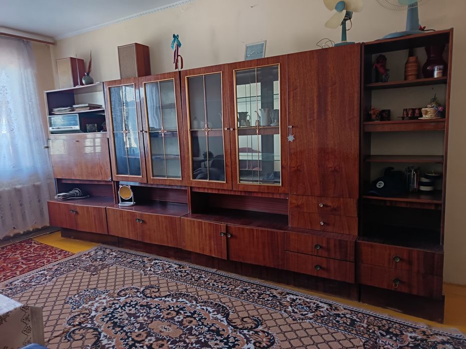 Продаётся стенка в хорошем состоянии