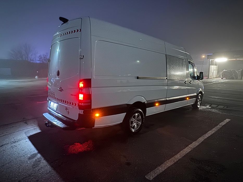 Mercedes Sprinter 319, 6+1 autoutilitara