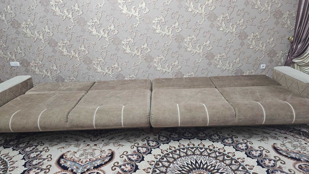 Мягкий диван  уголок