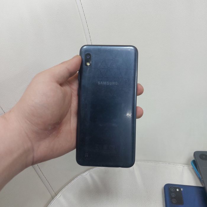 На продаже телефоны с 15 тысяч начинается