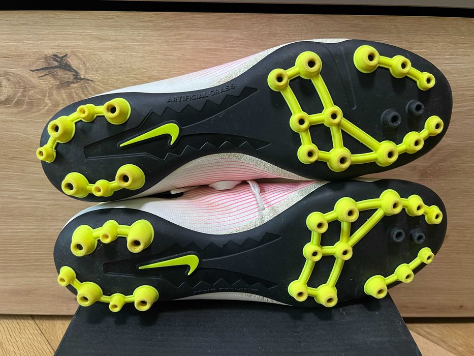 nike mercurial VICTORY V бутонки ,калеври , футболни обувки номер 40