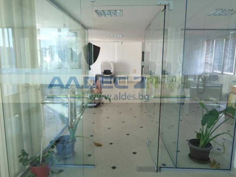 Дава се под наем Офис в София, Свобода - 180 кв.м за 777.75 € - Снимка #2