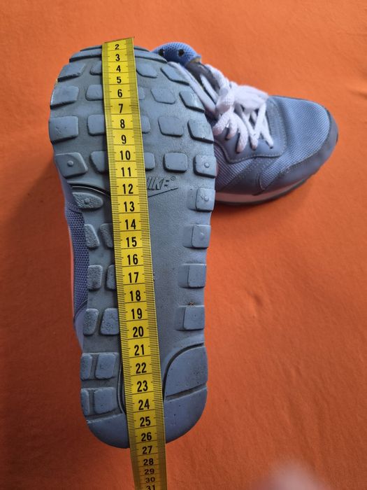 Adidasi nike marimea 38 culoarea albastru deschis si portocaliu