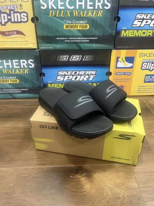 Мужские шлёпанци от Skechers