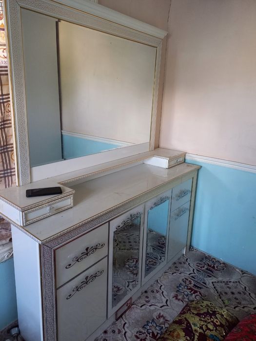 Mebellar sotiladi yangi ishlatilmagan