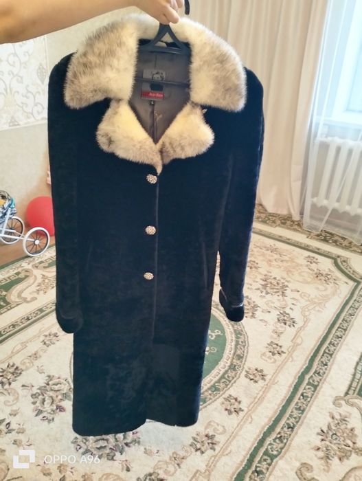 Продам мутоновую шубу 20 000 тг
