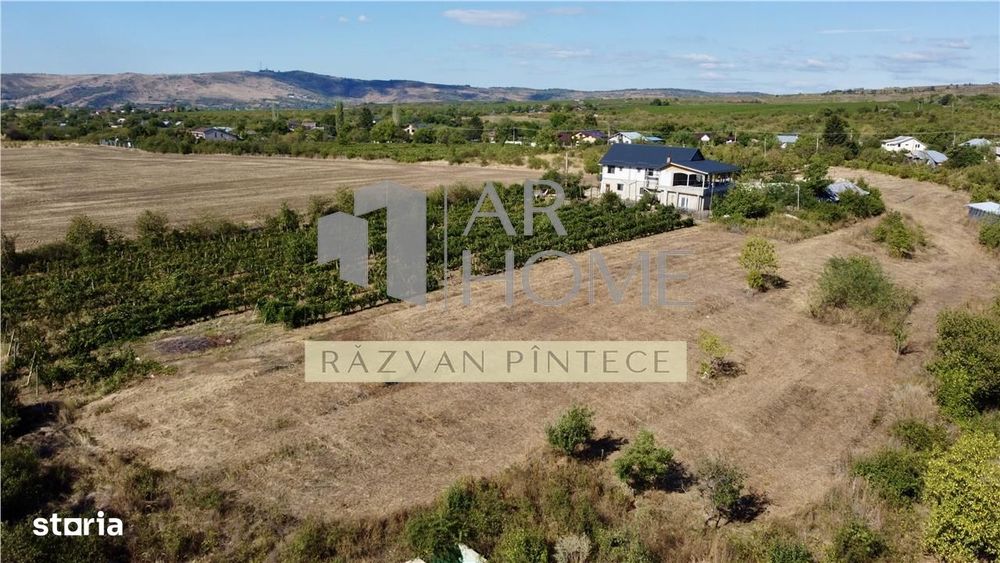 Pensiune 6 camere, teren 12713 mp, Dealul Mare, Urlati, Prahova