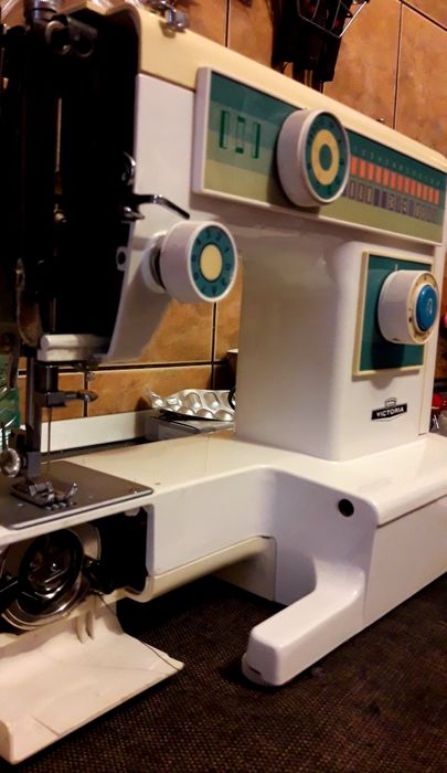 Mașini de cusut reparații mec.
