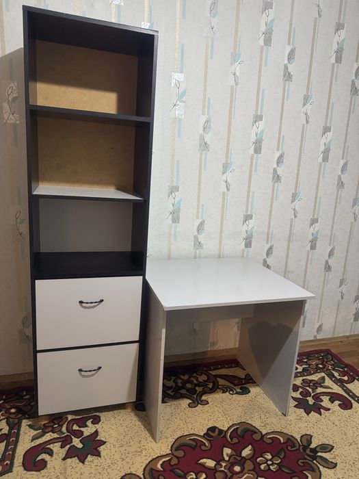 Продам стол + пенал