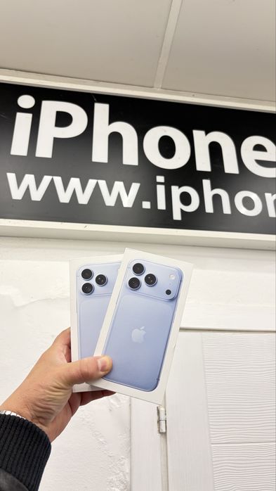 iphone 18 pro. 256 gb. Glacier/син