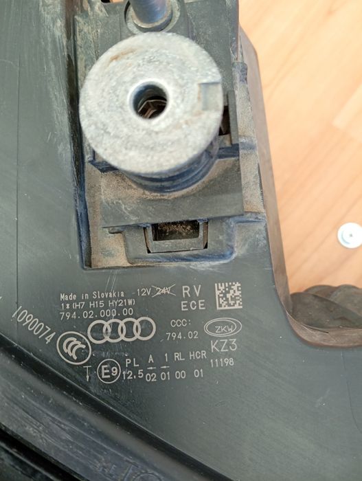Far dreapta Audi A1 sportback 8xa cod 8XA 941 004