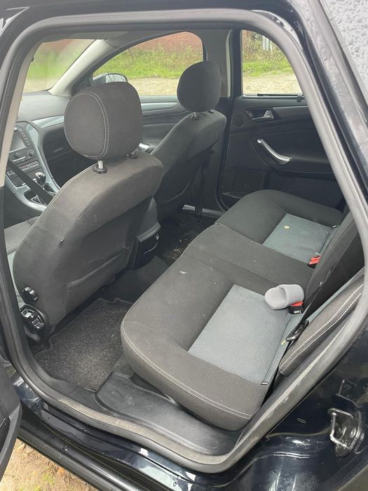 Vând Ford mondeo mk4