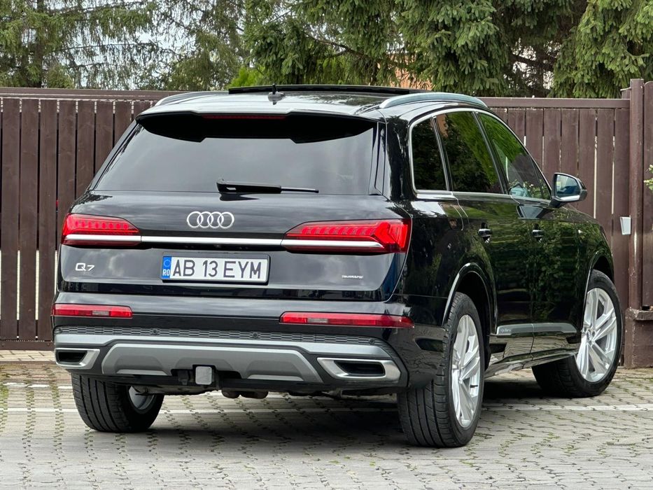 Audi Q7 quoatroo 3.0 benzina 340cp mild haibrid 7 locuri
