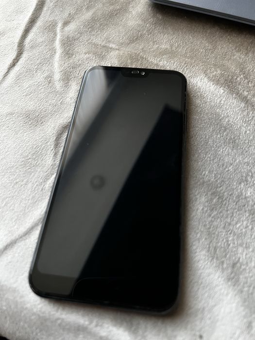 Продам Huawei P20 Lite