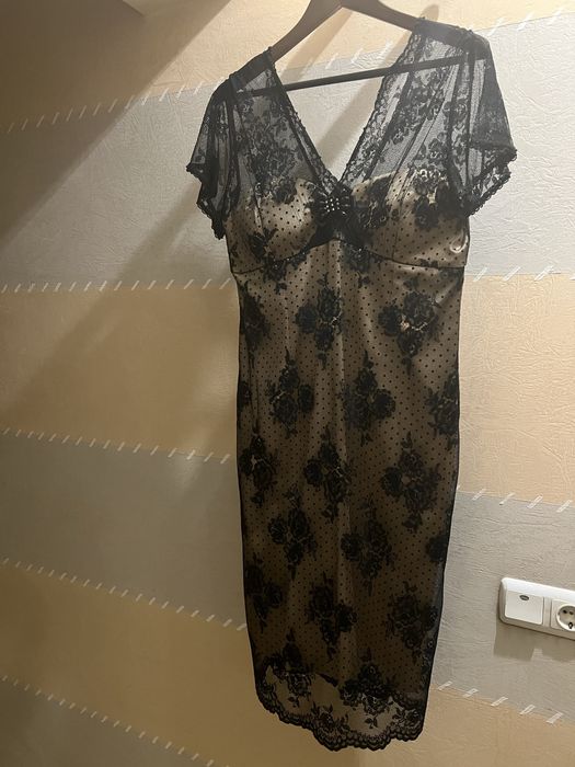 Платье коктельное, нарядное.