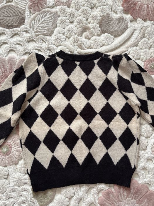 Pulover cu umeri dimensionati!