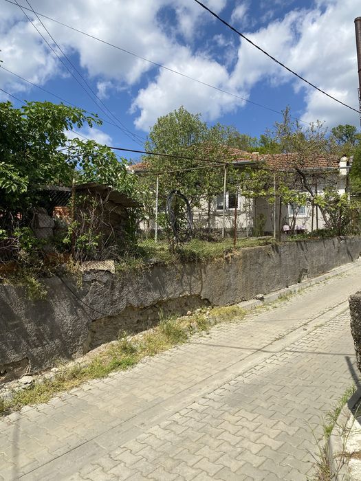 Vand Casa in Cugir ,Cindeni 2camere ,bucatarie,baie,hol,23000€