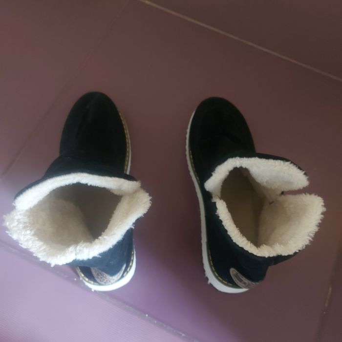 Vind ghete îmblănite marimea 37 , 38