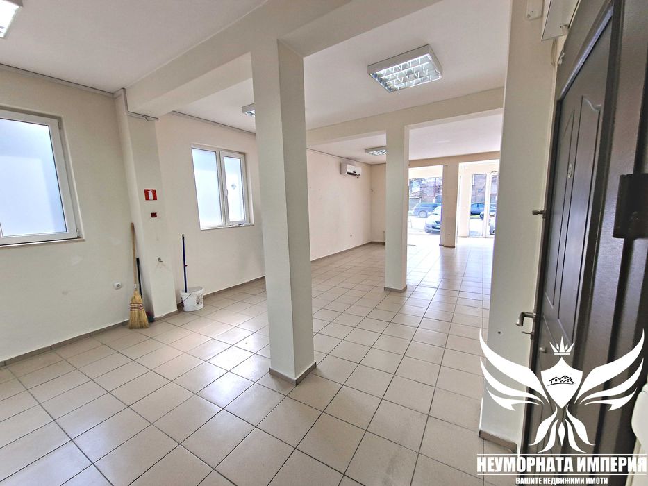 Дава се под наем Магазин в Асеновград - 180 кв.м за 947.58 € - Снимка #10