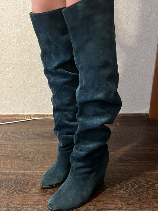 Отличные замшевые ботфорты