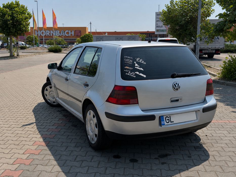 VOLKSWAGEN Golf 2000 — imagine 4