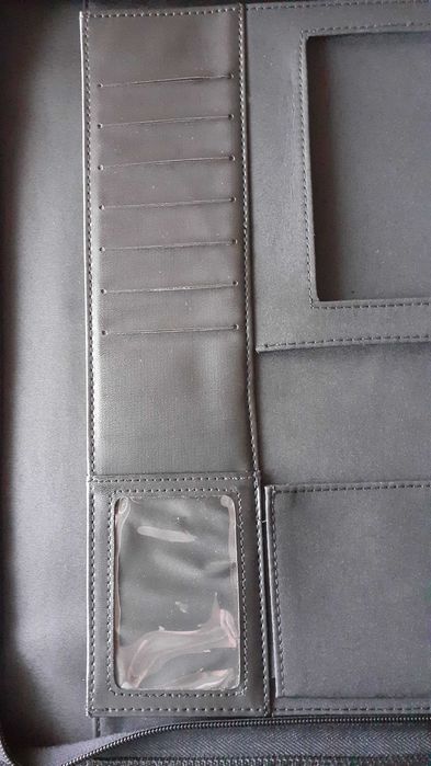 чанта бизнес черна с изтеглящи се дръжки красив дизайн