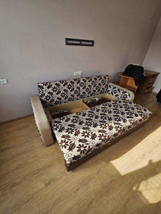 Отдам диван даром срочно