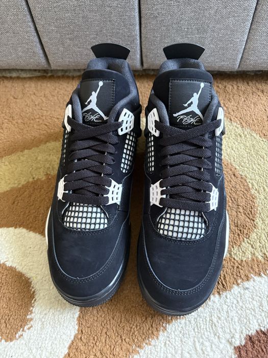 Jordan 4 White Thunder