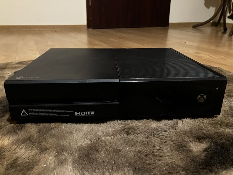 VÂND XBOX ONE cu tot cu televizor la preferinta
