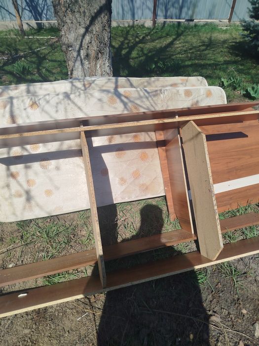 Отдам даром мебель