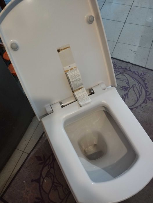 Качествена тоалетна чиния Viillery& Boch внос от  Германияяh 1748