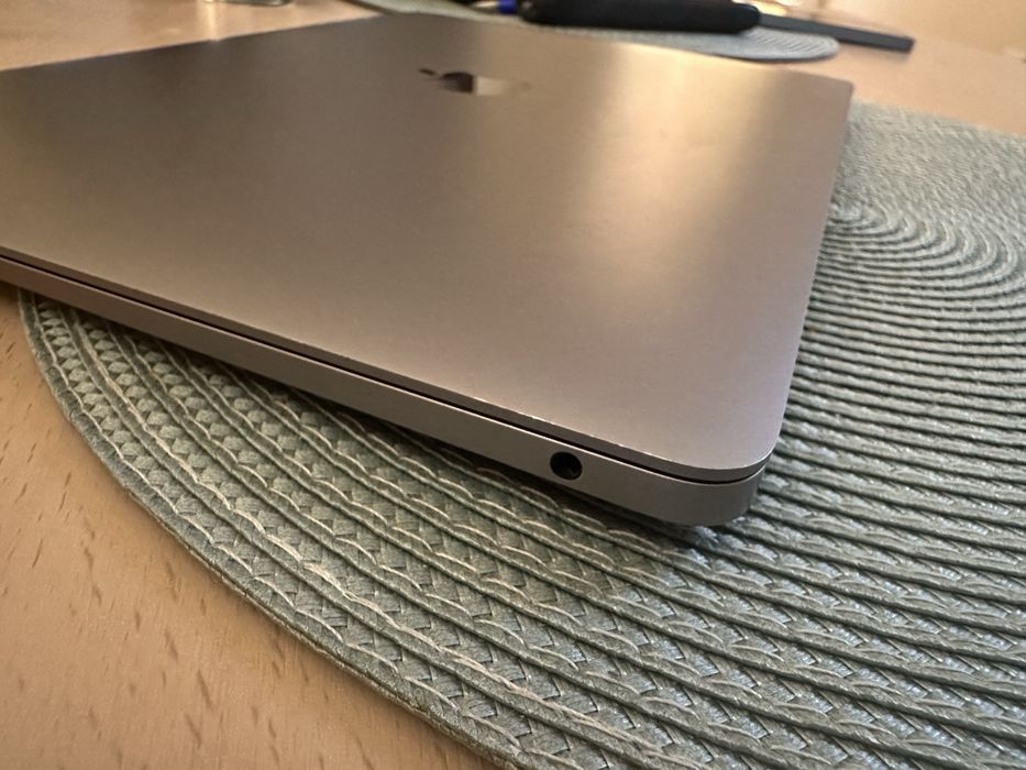 MacBook Air 2019 13”
