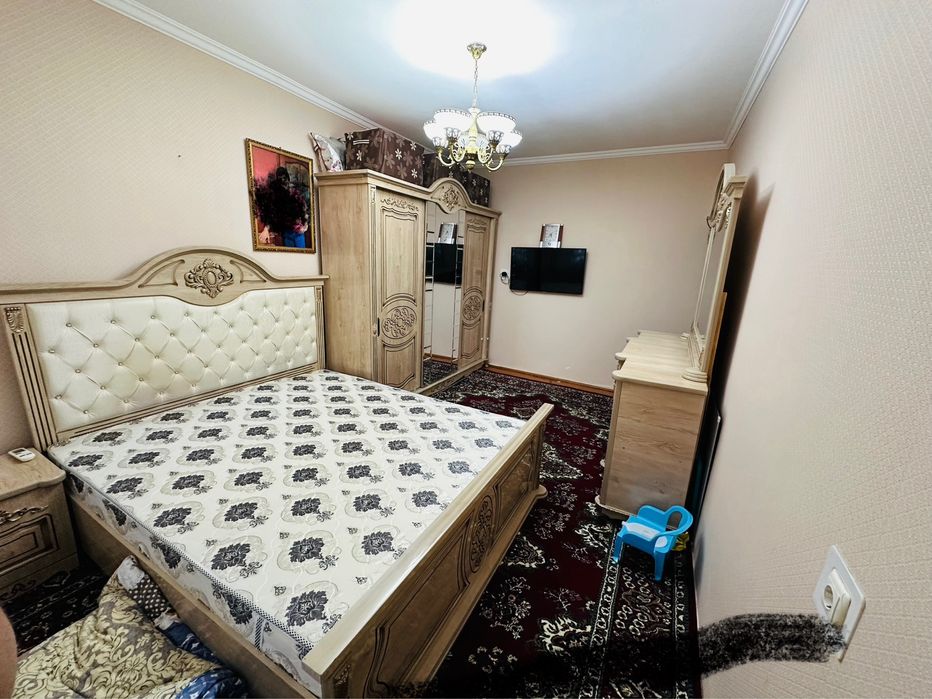 Продаётся 4 х комнатная квартира