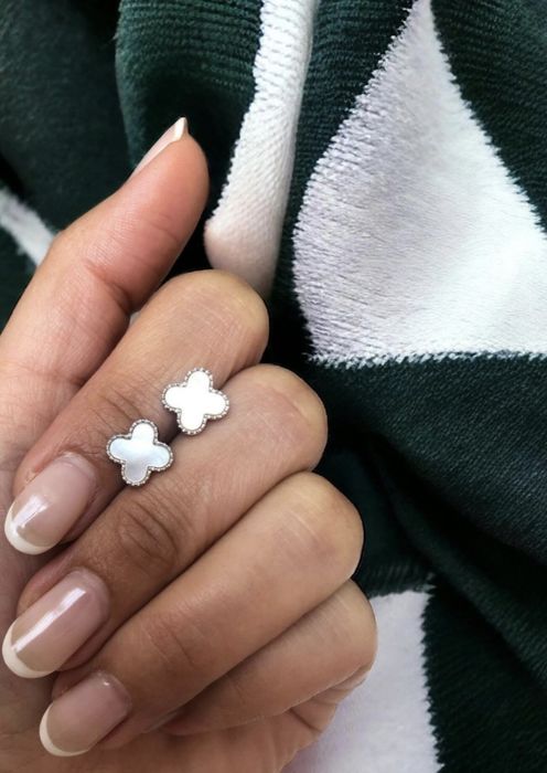 Сребърен комплект-колие и обеци детелини