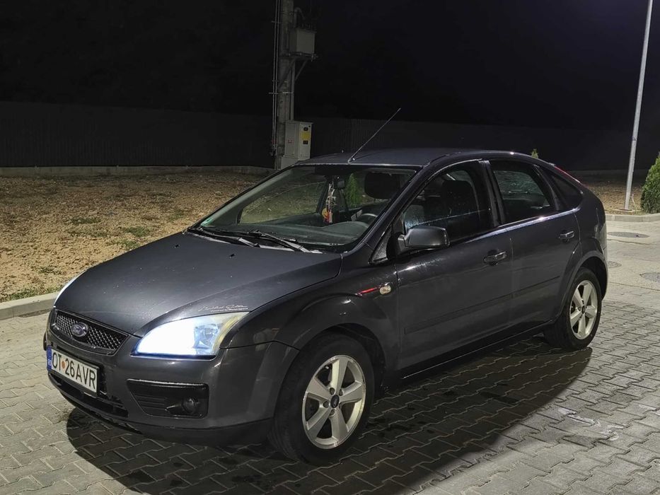 Ford focus 2005 vând sau schimb