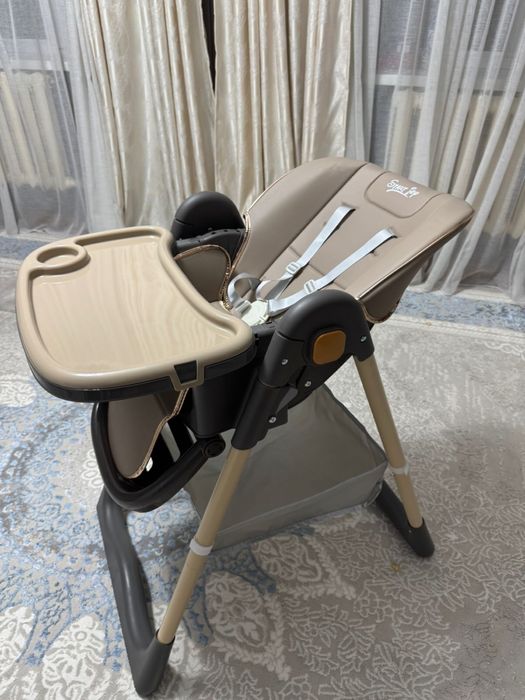 Продам стульчик для кормления. Новая
