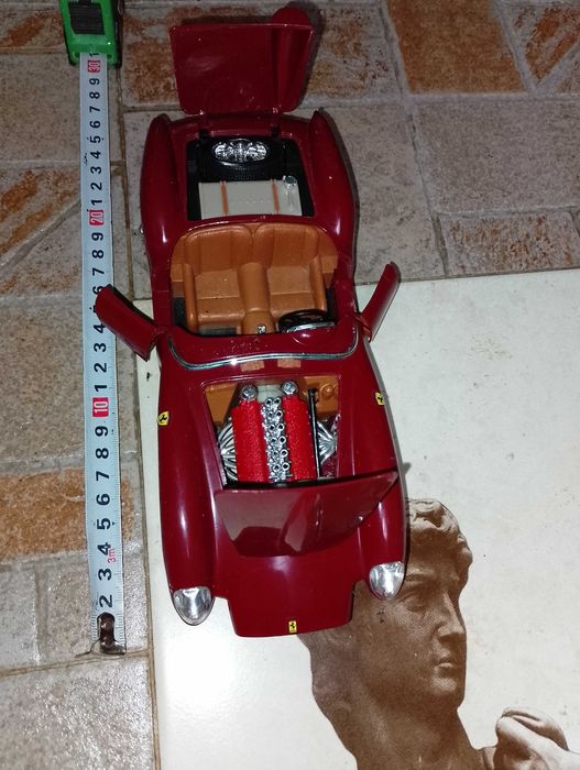 Метално ферари1-18 ,бъклици..