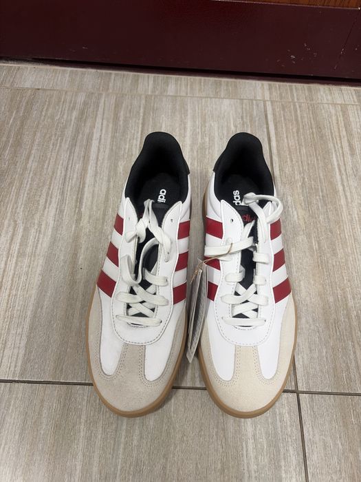 Adidasi adidas marimea 44