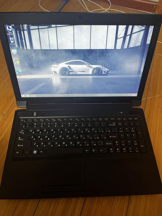 Ноутбук для работы, стоит ссд 240г