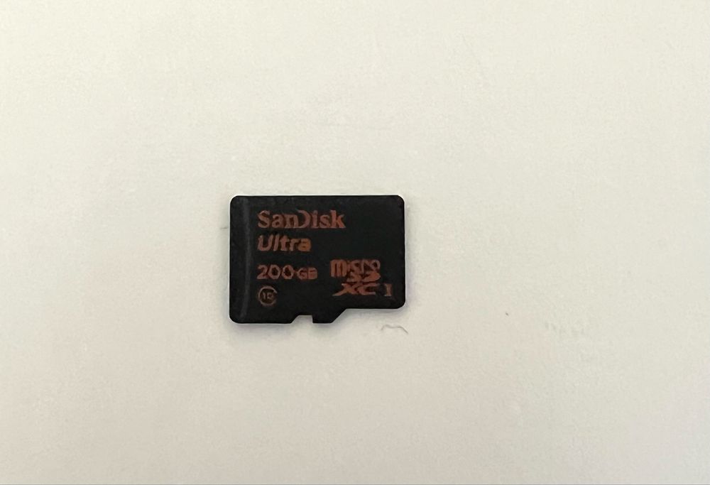 SanDisk Extreme Pro 128 GB / 256 GB + Ultra Micro 200 GB (nefolosite, stare perfectă)