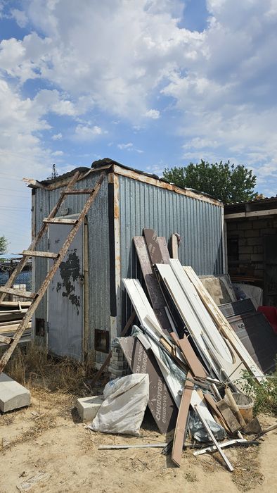 Продам контейнер инструменталка