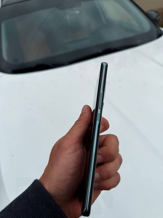 Продам телефон Honor X9B