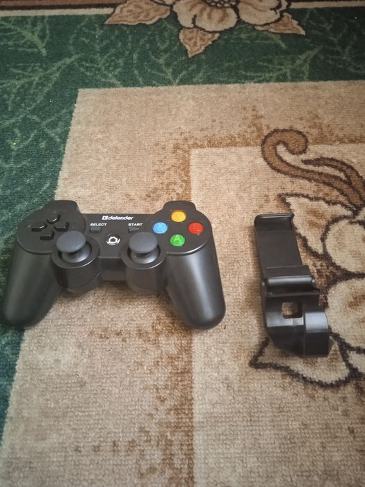 Продаю геймпад за 13500 тг