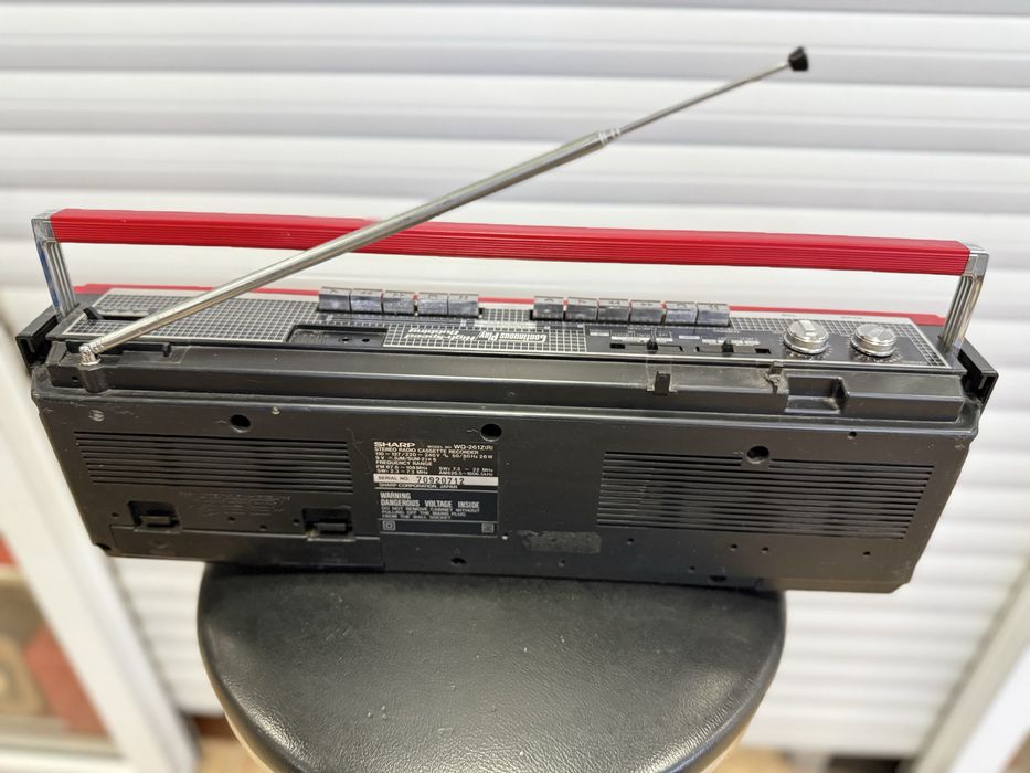 Sharp WQ 261  магнитола 1986 года