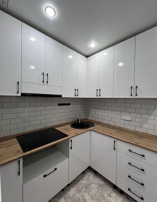 Продам 2х ком квартиру район Тайги