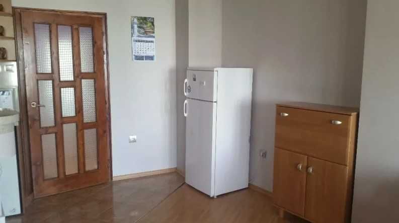 Дава се под наем Двустаен апартамент в Бургас, Лазур - 50 кв.м за 350 € - Снимка #7