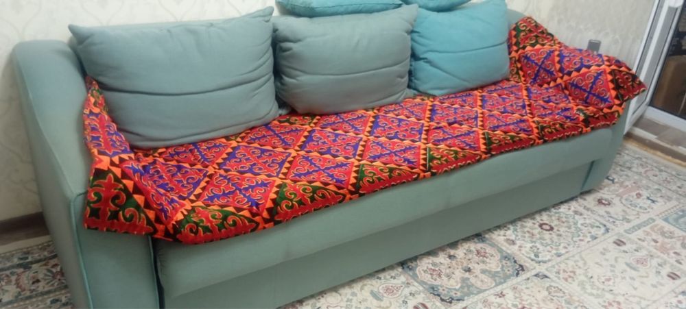 Продам диван в хорошем состоянии