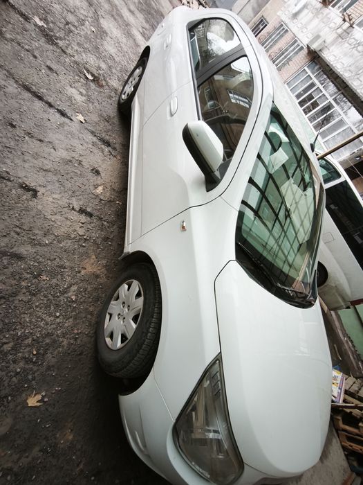 Продаётся две автомобиль cobalt ravon 2018г и chevrolet 2024